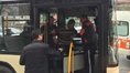 Кондуктор спаси живота на шофьора и пътниците в автобус